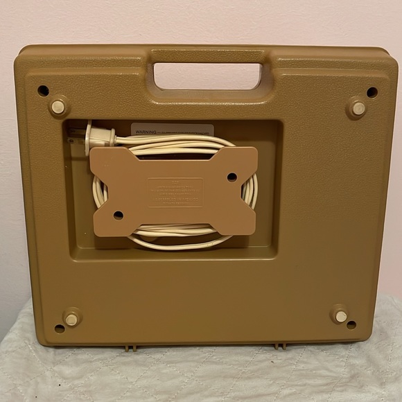 Vintage Fisher-Price Children’s Record Player - Picture 7 of 7